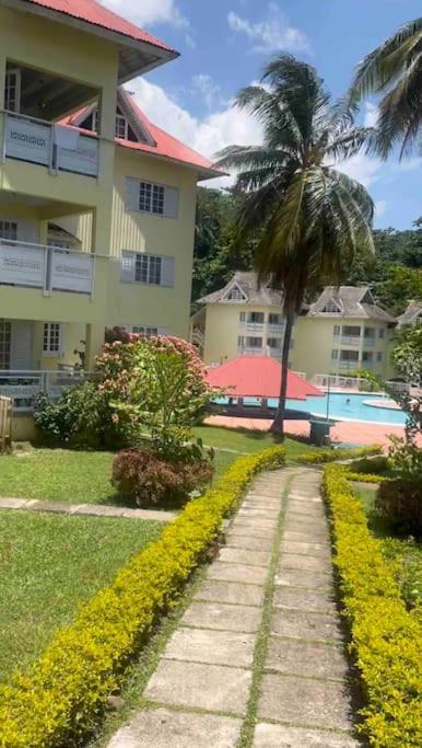 Lulu Bell Mystic Ridge @73 Apartment. Ocho Rios Exterior foto