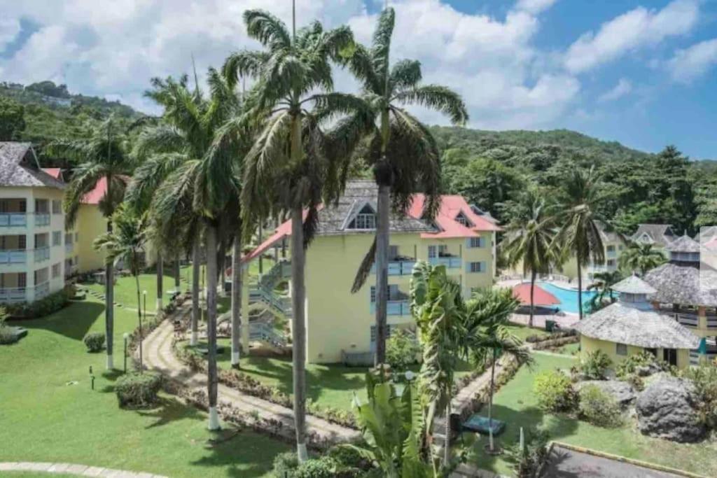 Lulu Bell Mystic Ridge @73 Apartment. Ocho Rios Exterior foto