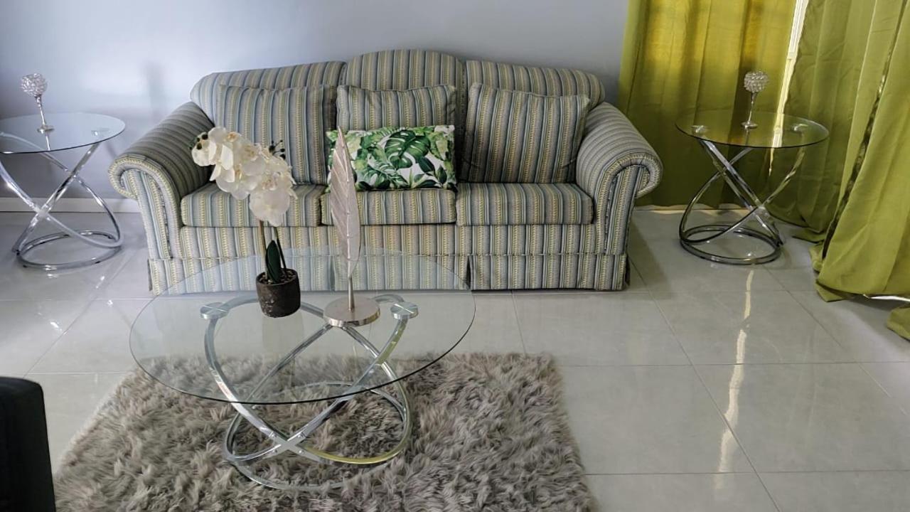 Lulu Bell Mystic Ridge @73 Apartment. Ocho Rios Exterior foto